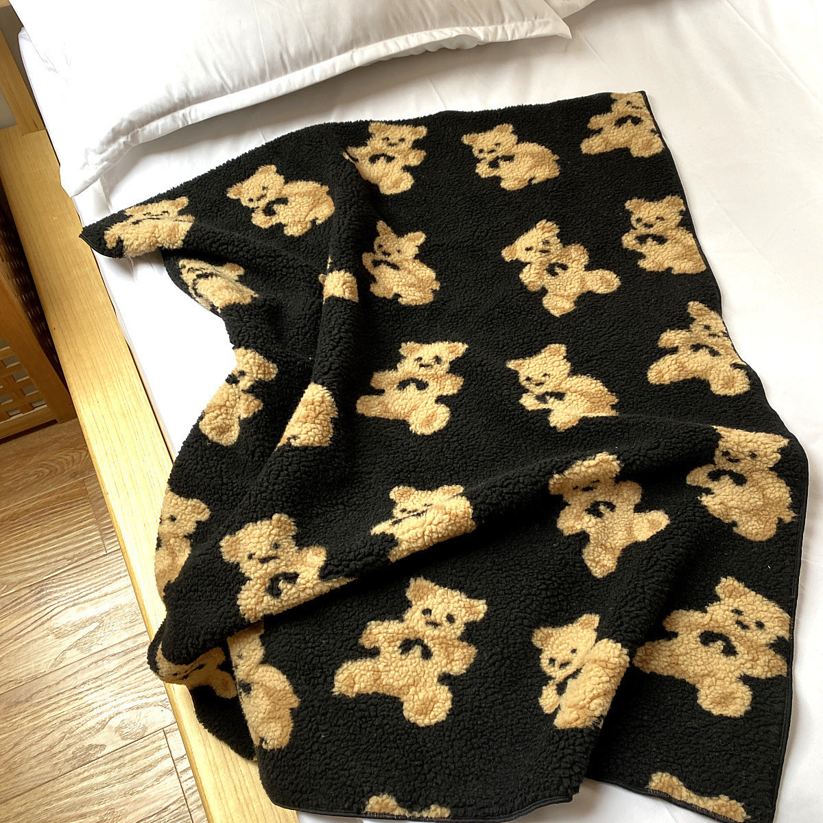 Thickened Warm Cute Ins Wind Bear Blanket