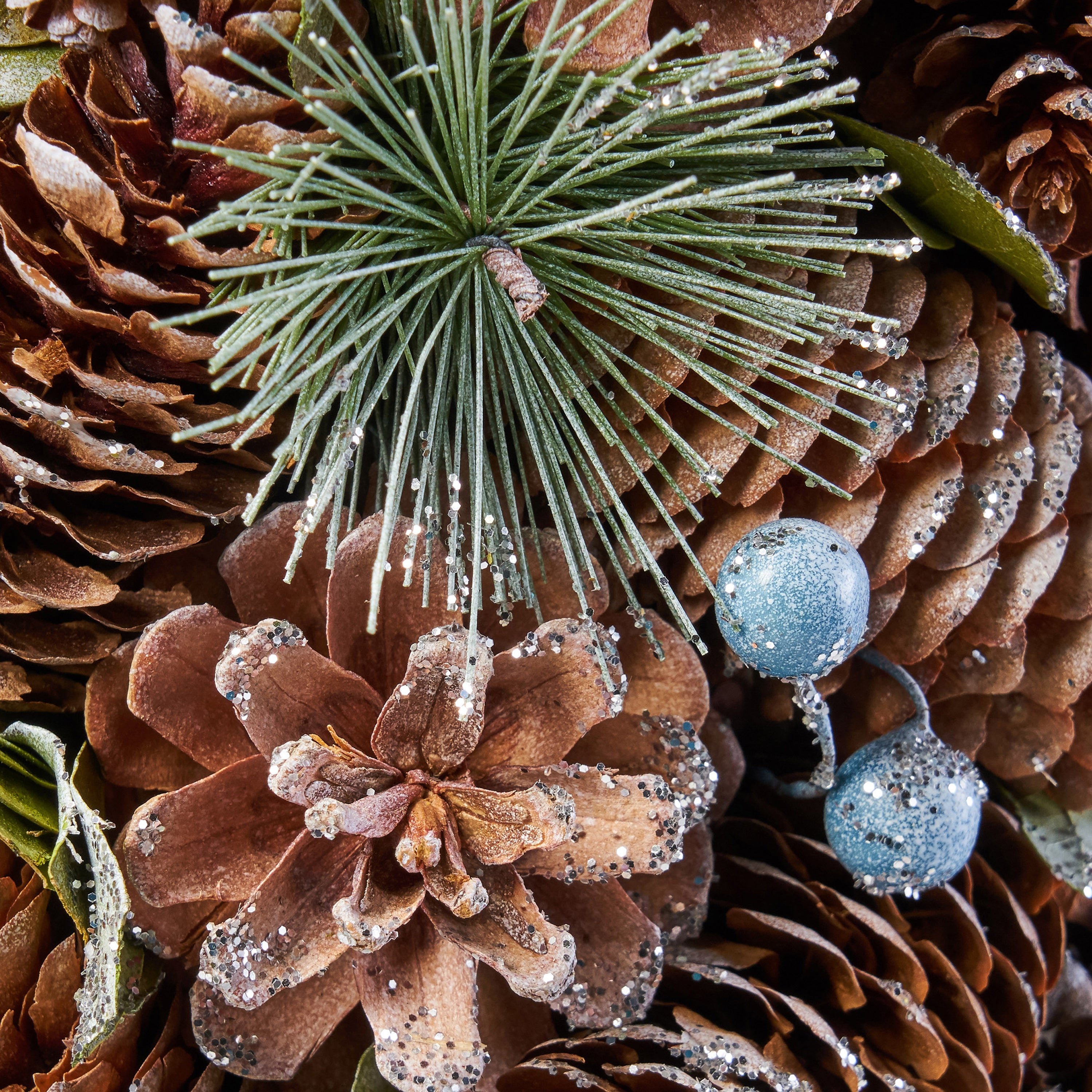 PINE CONE TABLE TOP TREE